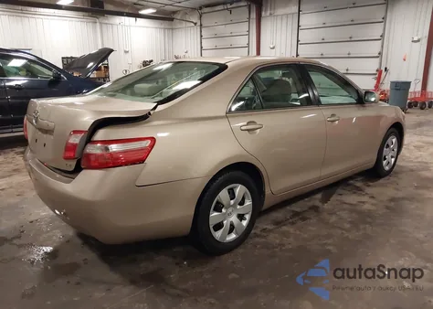 2009 Toyota Camry Le z USA, uszkodzony, nr VIN 4T1BE46K09U403178